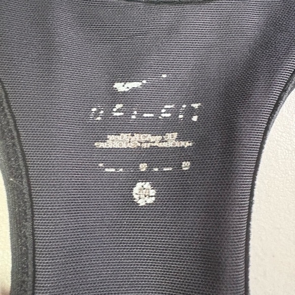 Nike Women’s Medium Black Sports Tank - Picture 4 of 11